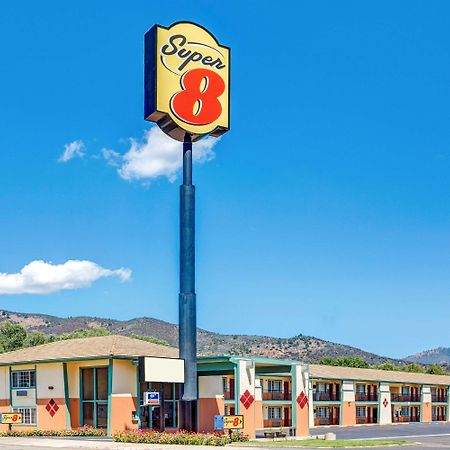 Hotel Super 8 By Wyndham Yreka Exterior foto